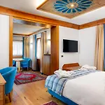 Natale Hotel 3*