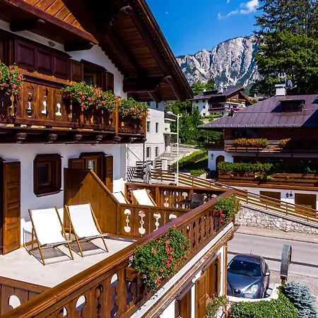 Natale Hotel