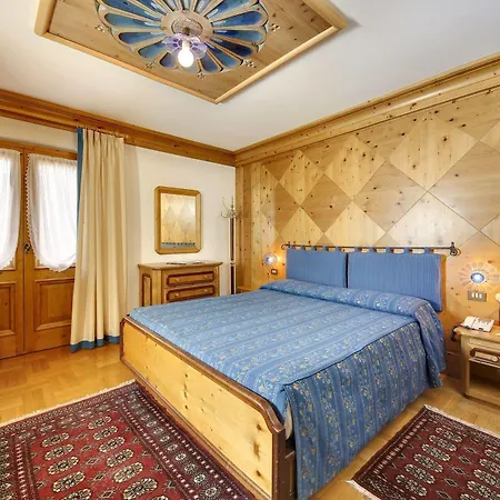 Otel Natale Cortina dʼAmpezzo