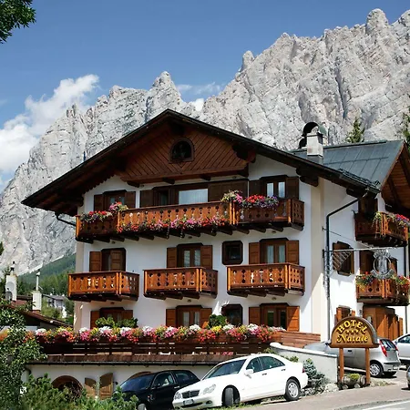 マーブル ナテール コルティーナ・ダンペッツォ